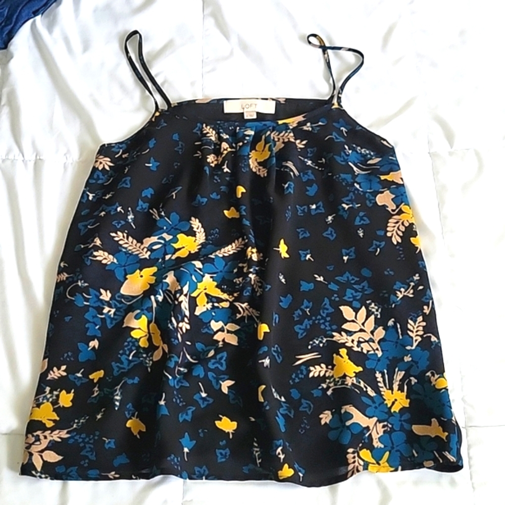 LOFT Flowy Strappy Floral Cami Size Small